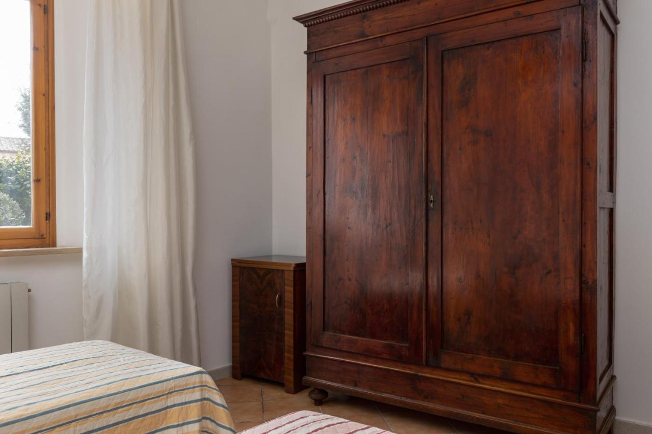 Enchanting Flat With Patio In Abbadia A Isola Monteriggioni Exterior photo